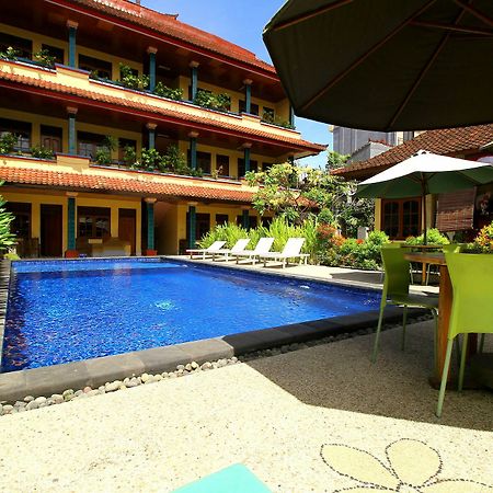 Dua Dara Inn Kuta 레기안 외부 사진