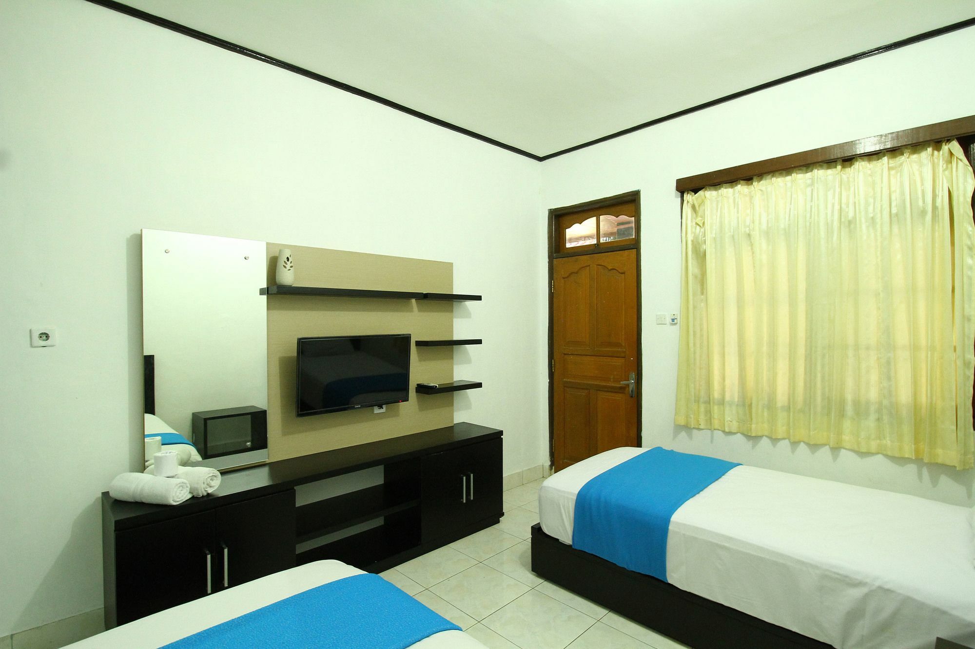 Dua Dara Inn Kuta 레기안 외부 사진