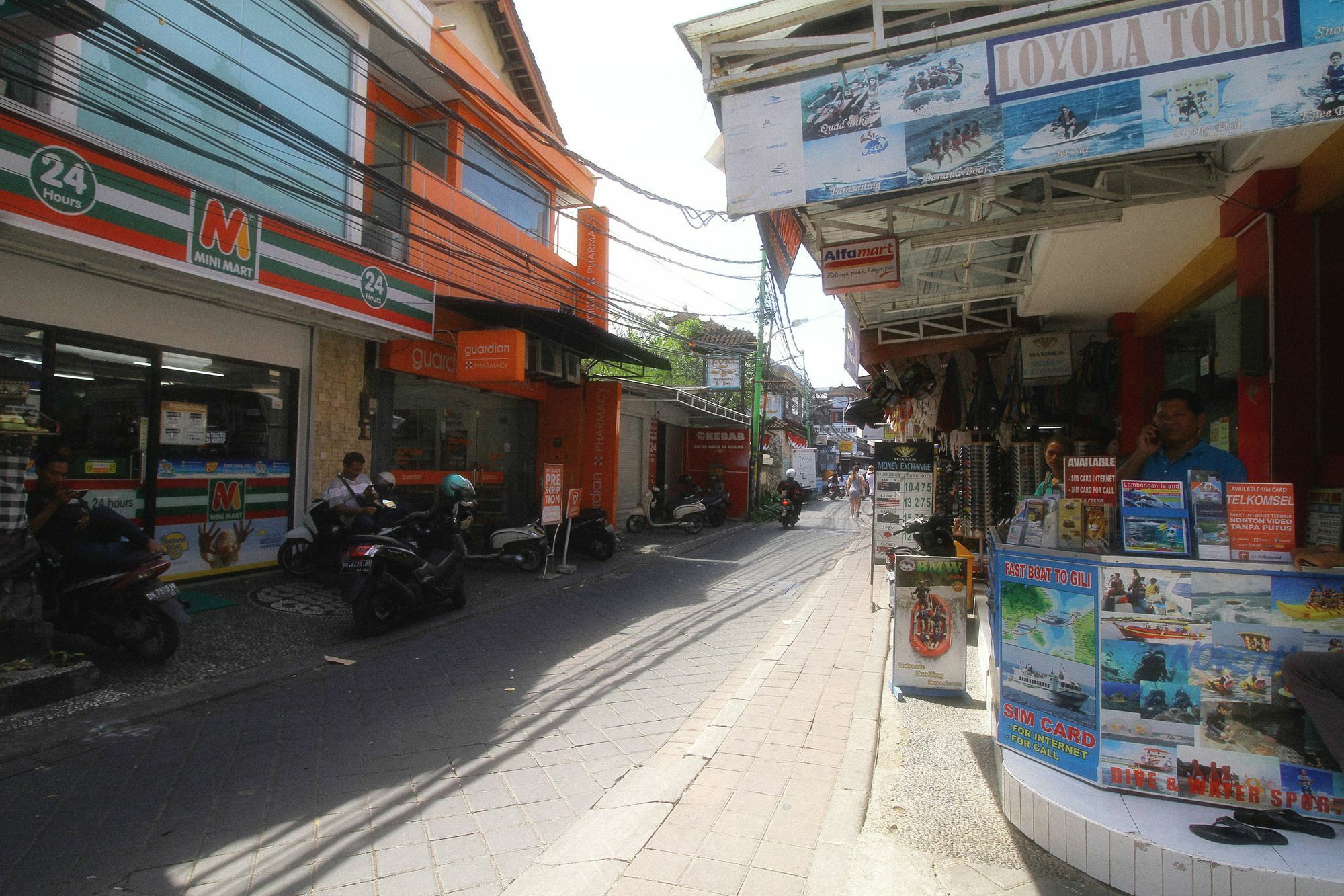 Dua Dara Inn Kuta 레기안 외부 사진