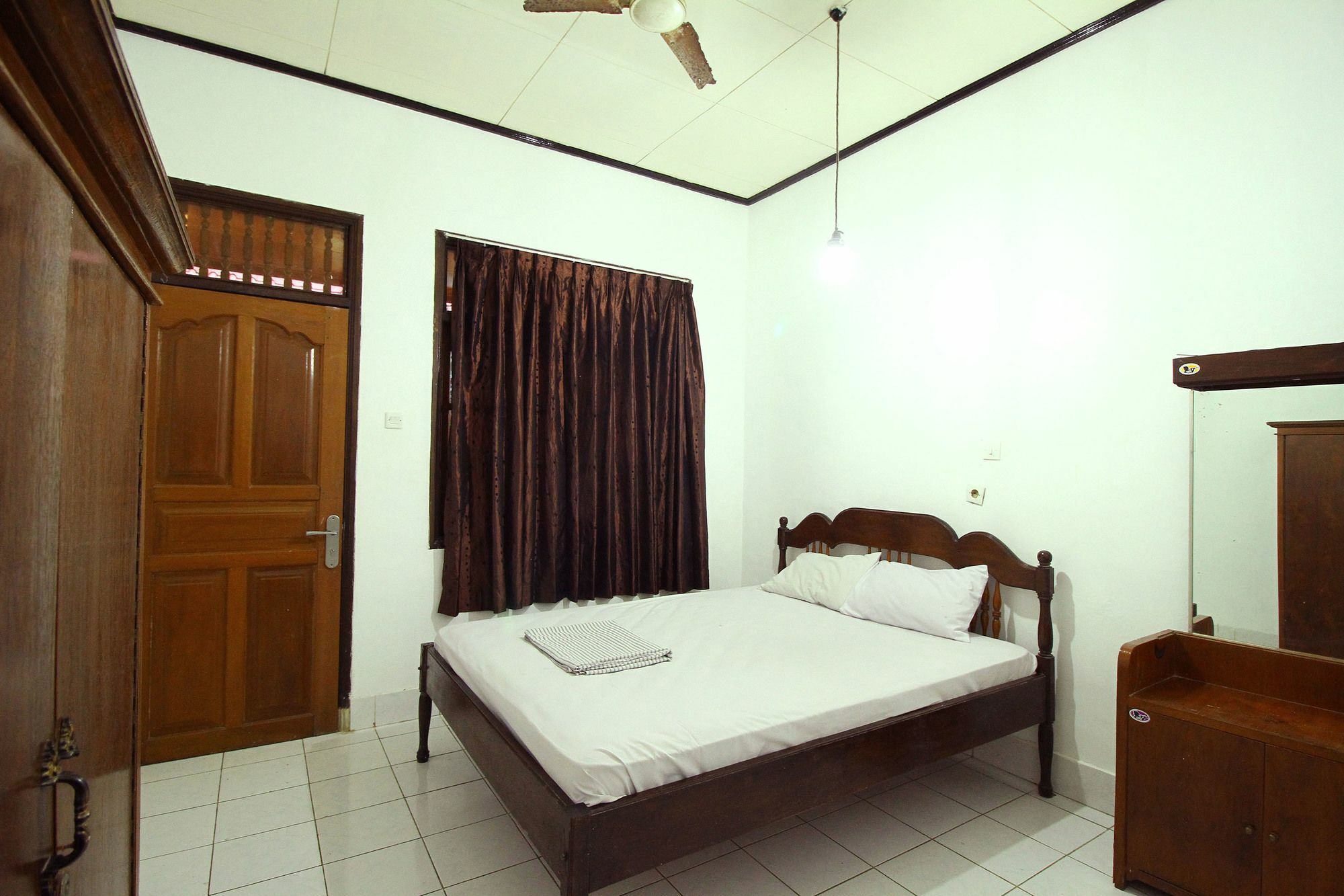 Dua Dara Inn Kuta 레기안 외부 사진